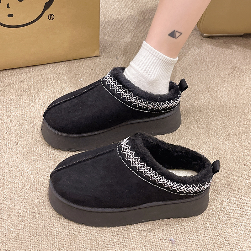 Hot new free shipping designer slippers for womens flat slippers brown black khaki beige New versatile and fashionable thick soled velvet flat slipper