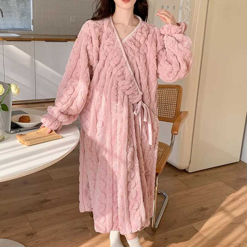 Women Autumn Winter Warm Flannel Nightgown Thickened Longsleeved Bathrobe Coral Velvet Vneck Laceup Pajamas Solid Loose Y251013