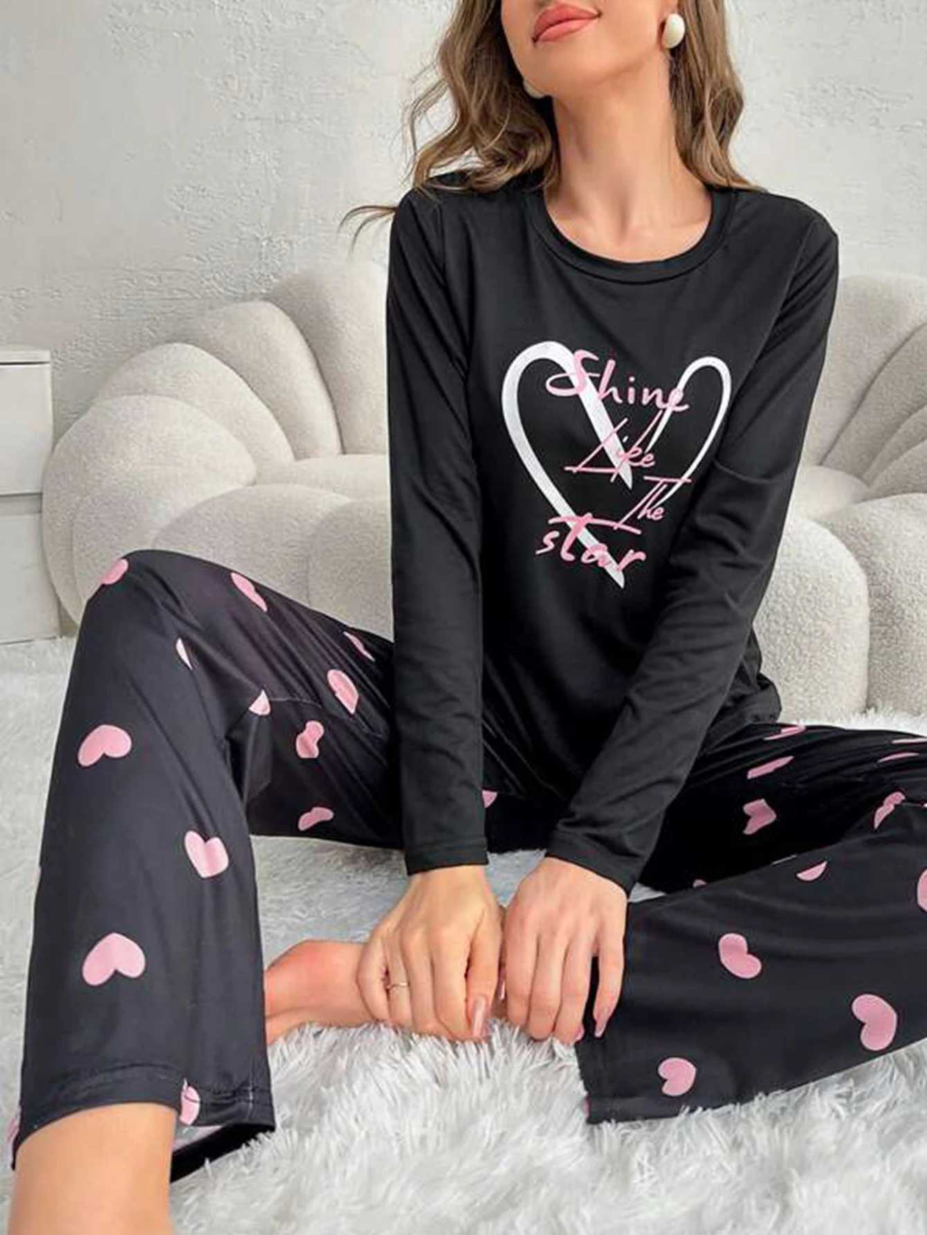 Women Pajamas Set Heart Slogan Print Long Sleeve Round Neck Top Allover Heart Prints Elastic Pants Black Autumn SleepwearT251014