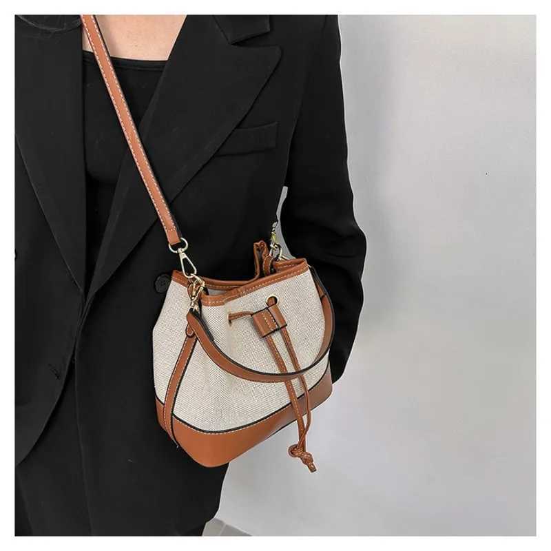Canvas Bucket Bag Luxury Designer Handbags Wen PU Shoder Bag Fi Crossbody Daily Cmuting Tote Bag D251014