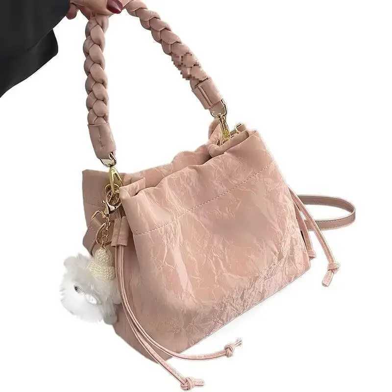 New Ladies Versatile Crossbody Bucket Bag Handbag Fiable And Popar Wens Bag fr Mainland D251014