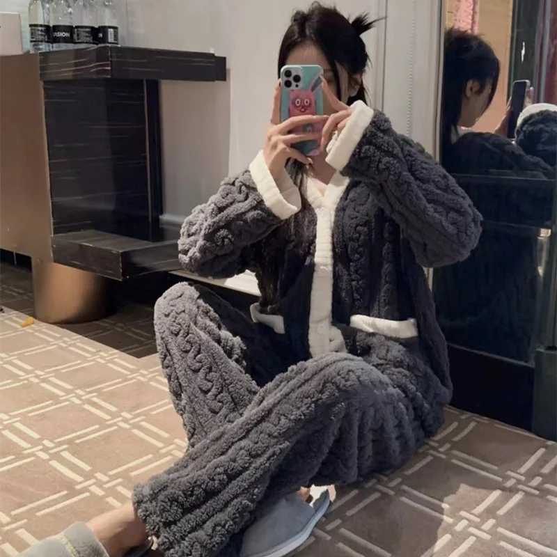 Autumn and Winter Pajamas for Women HighQuty Thickened LooseFitting KoreanStyle Student Coral Fleece Set Homewear Y251013