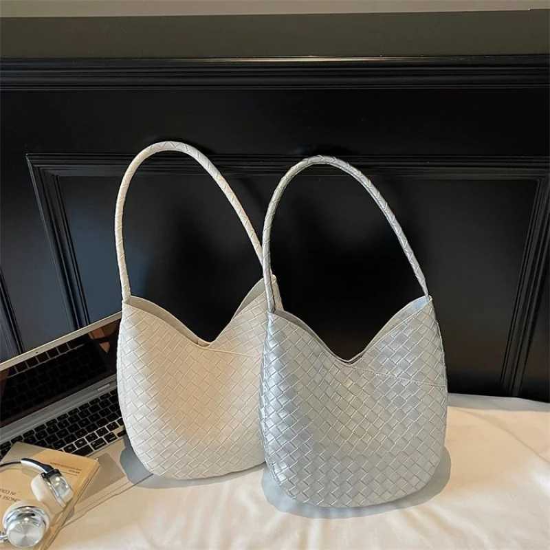 HighEnd Wen Crossbody Handbag With Detachable Strap For Formal ning nts And Special Occasis D251014