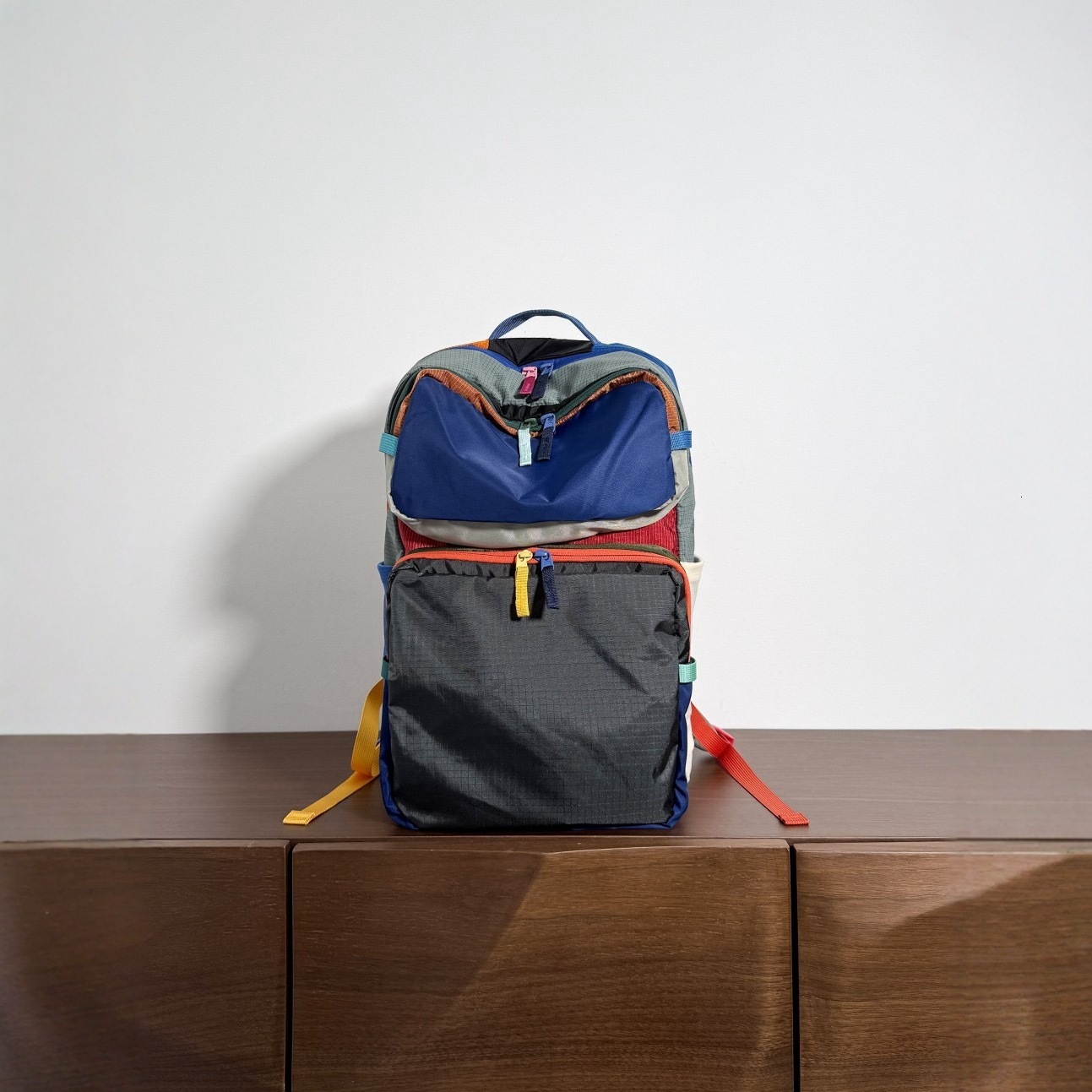 New Fashion Large Capacity Alpaca Unisex 16L Outdoor Travel Backpack high-quality