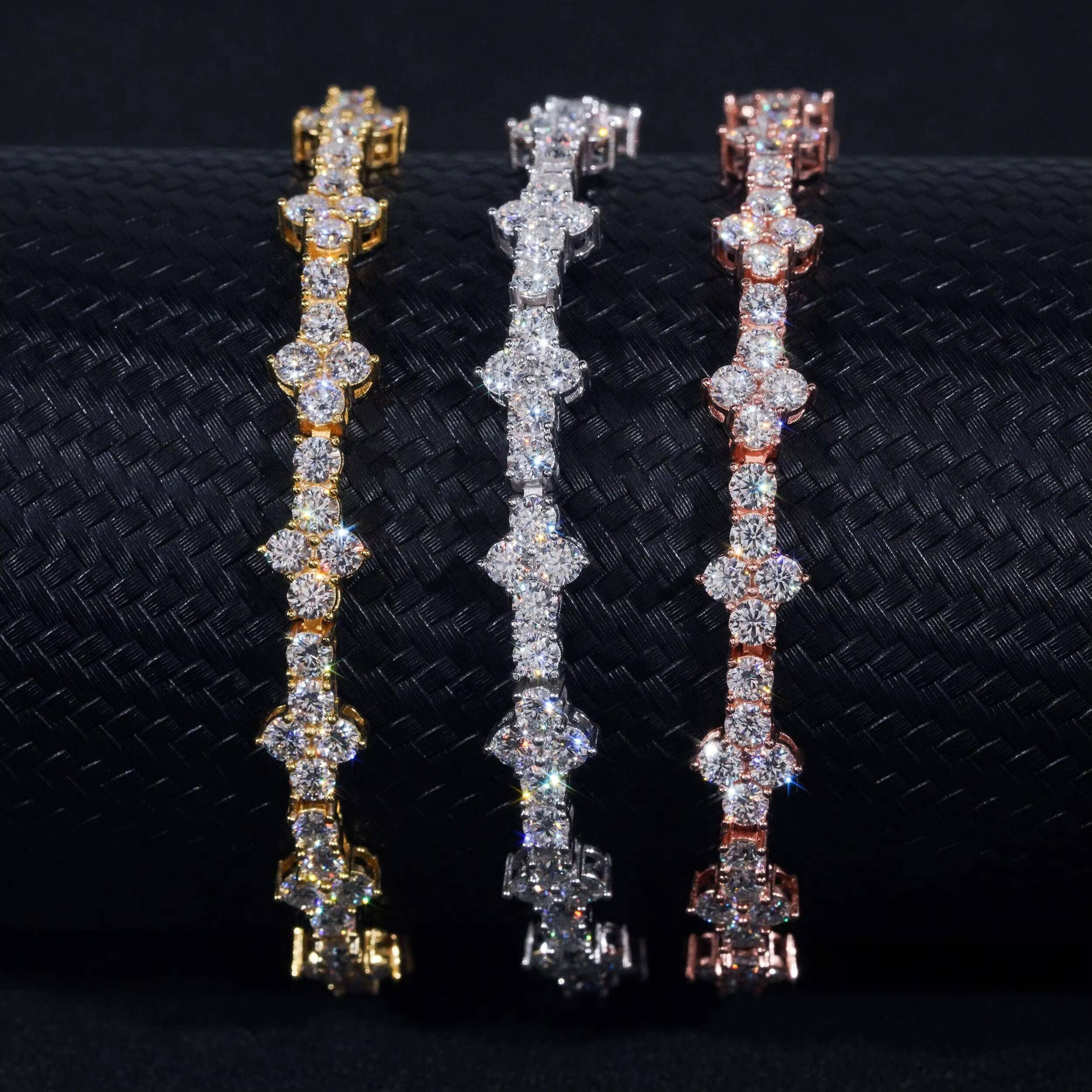 Stylish New Arrival Fashion Femme Design 925 Silver VVS Moissanite Diamond Iced Out Four Leaf Clover Cross Tennis Chain Bracelet