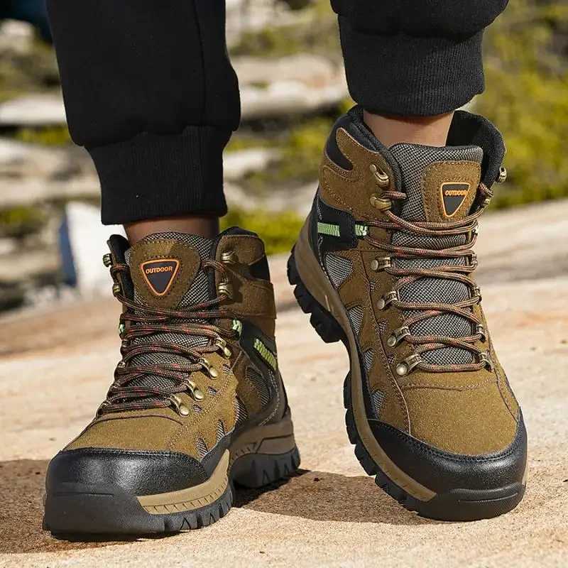Hiking Shoes Men Boots HighTop Fashion Comfortable Durable NonSlip Sole LaceUp Camouflage Outdoor Men Shoes C251014