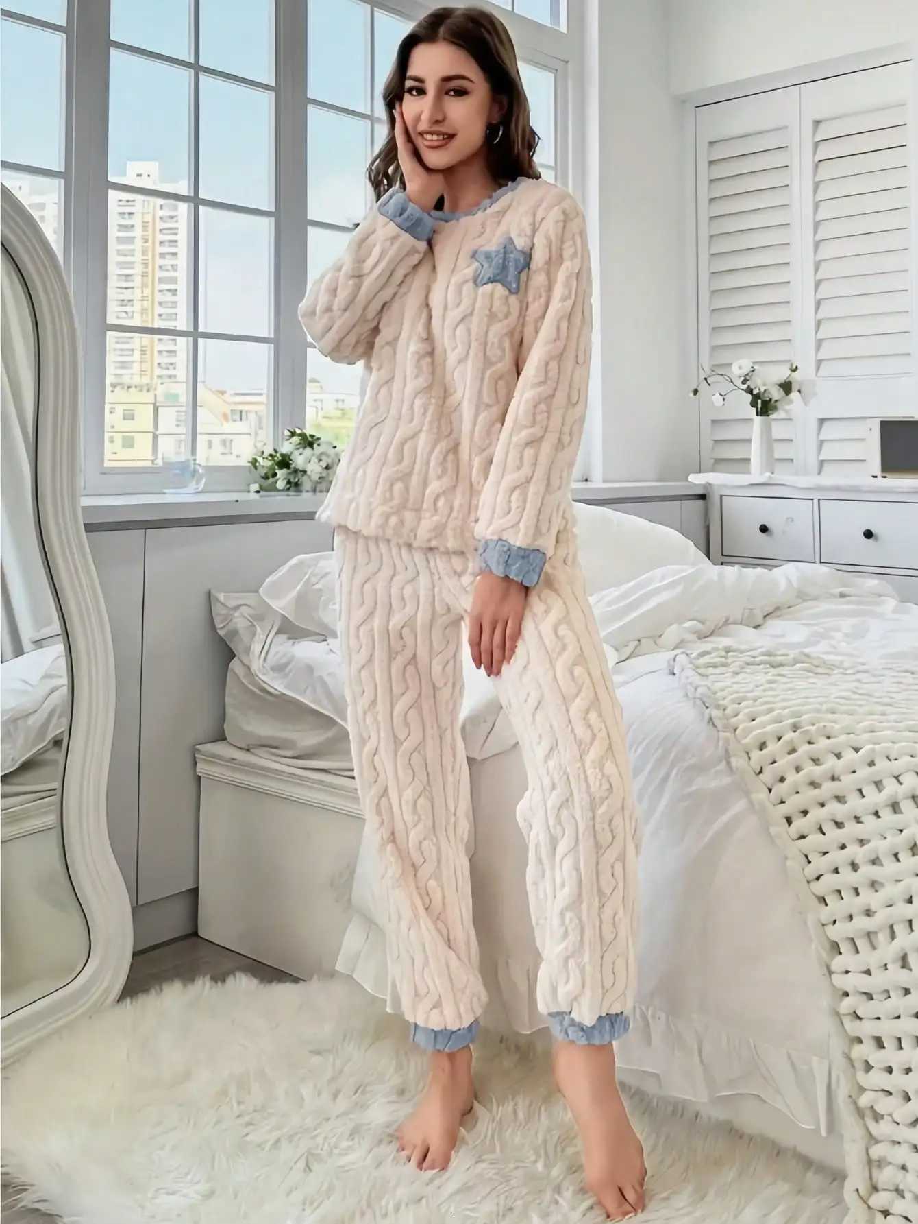 2piece set of womens autumn and winter pajamas thick pants roundneck embroidered fivepointed star cute cartoon warm suit Y251013