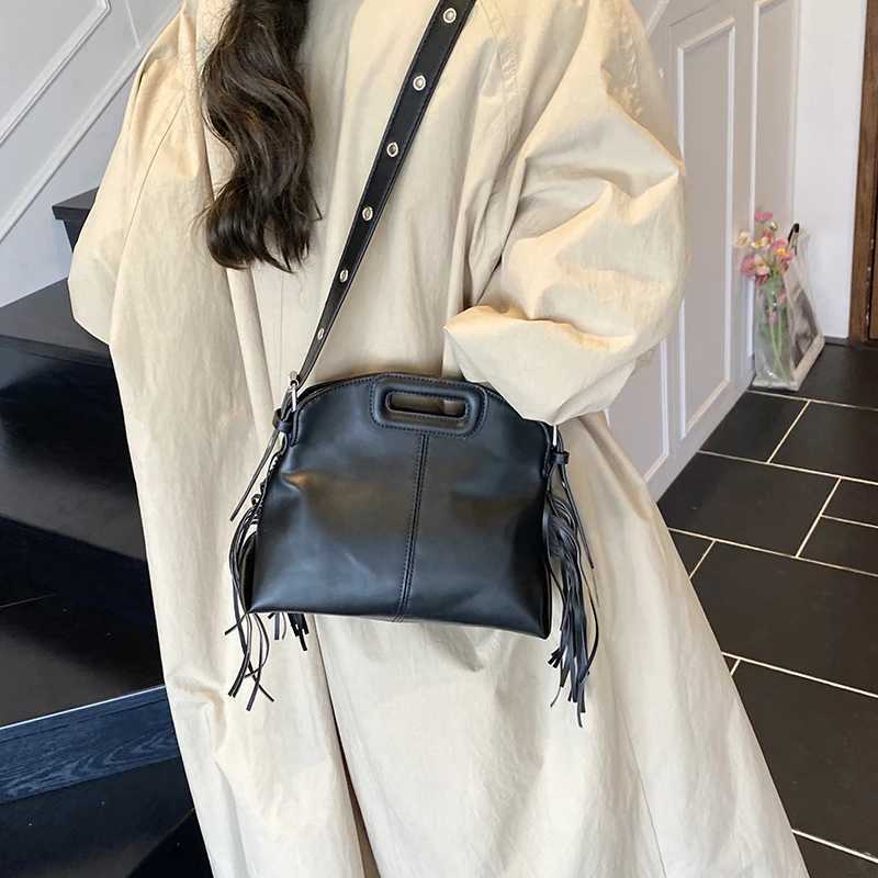 Fiable CrossbodyBag In Genuine Leather For Ladies Classic Shoder Bag By Famous Designer Elegant Handbags D251014