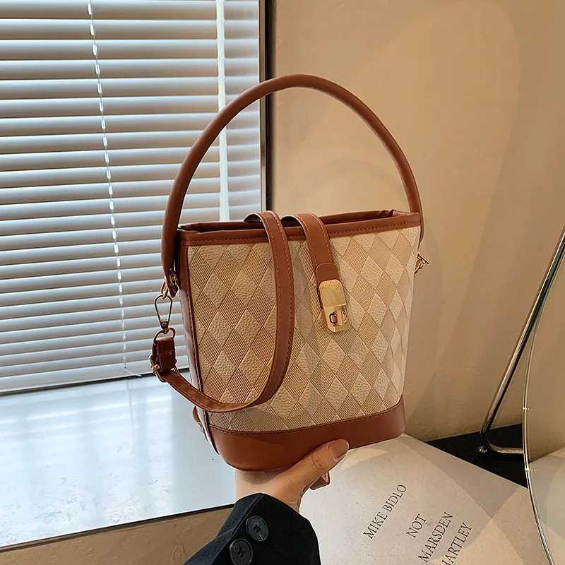 Luxury Designer Lock PU Ctrast Color Plaid Wens Handbag Casual Crossbody Bag Bucket Tote D251014