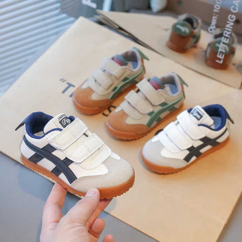 2025 Spring and Autumn New Korean Edition Childrens Single Casual Running Baby Walking Shoes C260130