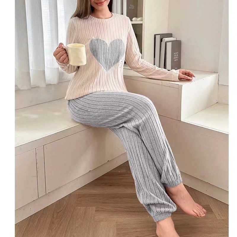 Womens new style pajamas set heart pattern short sleeve shirt trousers twopiece simple and lovely casual home wearT251014