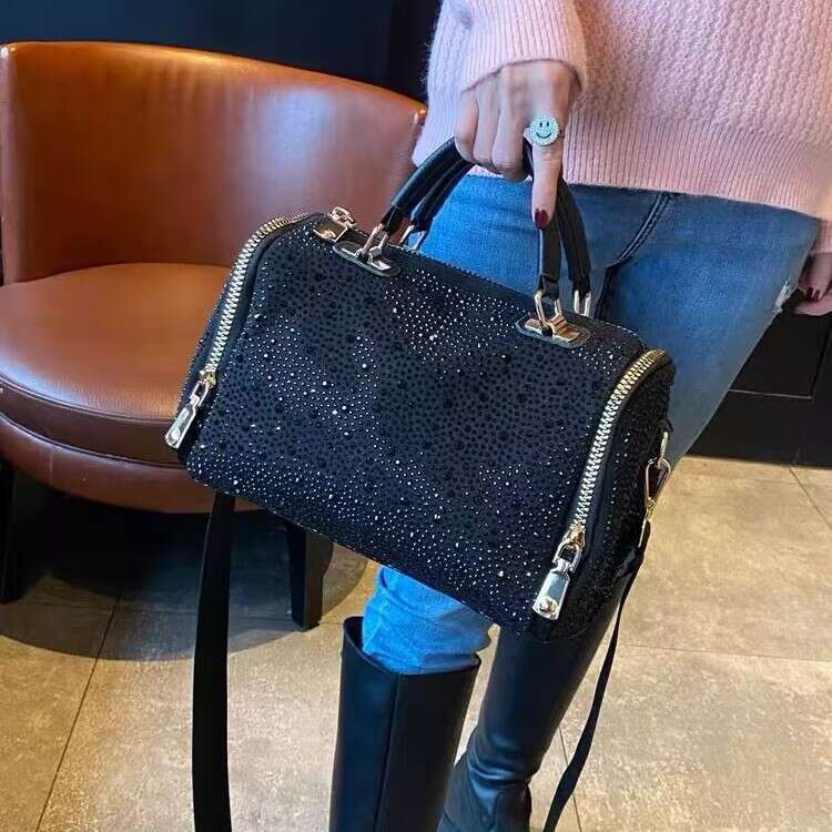 High-end Fashion Women's Bag with Rhinestones, Handbag, Large Capacity, Trendy Versatile, Shoulder and Crossbody Pillow Bag, New 2025 Model