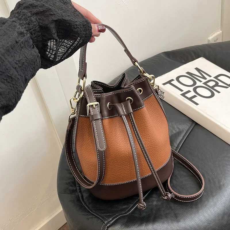 High Quality Bucket Bag Wens Fiable Shoder Bag Crossbody Bag Korean Style New 2025 Elegant Single Strap Bag D251014