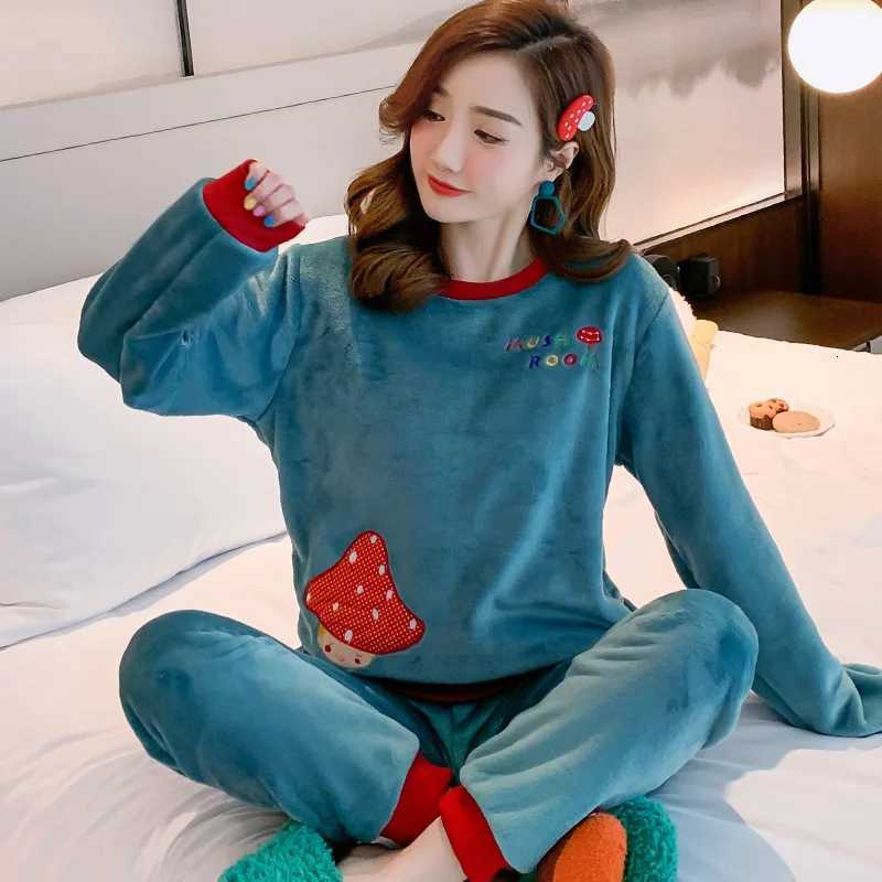 Thickened Warm Sleepwear for Winter Flannel Sleep Round Neck Student Loungewear TwoPiece Set Cartoon Bear Womens Pajamas SolidT251014