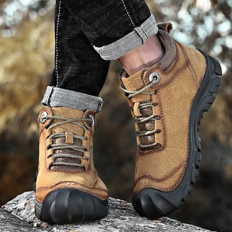 Outdoor Mens Boots Genuine Leather Casual Shoes Climbing Hiking Shoes Warm Winter Boots for Men High Quality Platform Snow Boot C251014