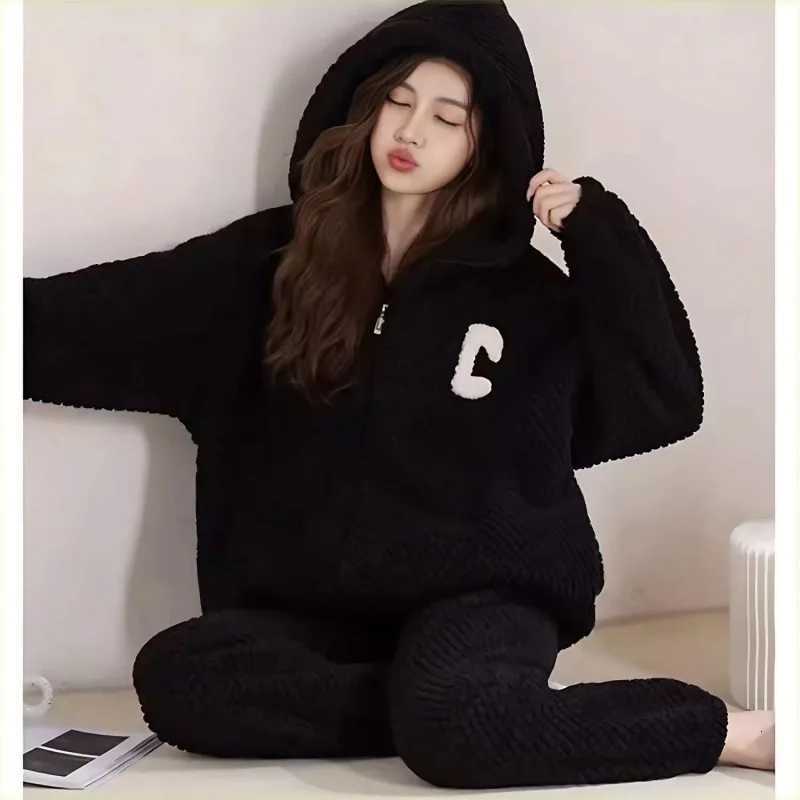 Autumn Winter Women Pyjamas Sets Hooded Thick Zipper Cardigan Warm Homewear Coral Flannel Printed Letters Soft Pijama Suit Y251013