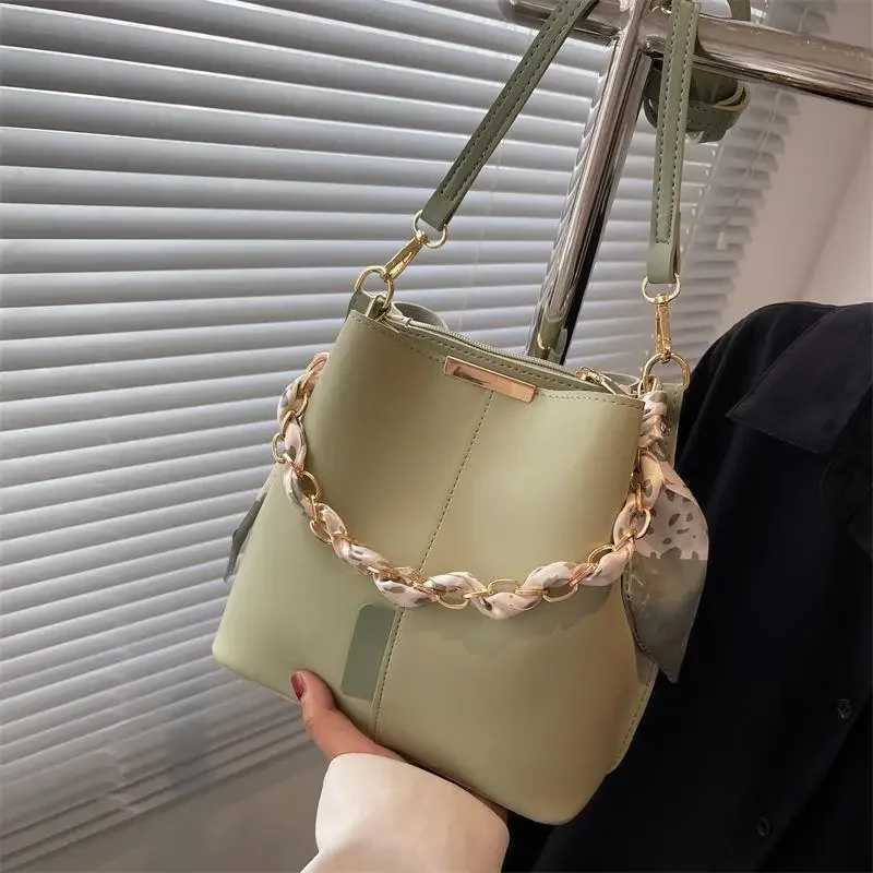 Fiable Large Capacity Bucket Bag Wens Crossbody Shoder Bag Spring Summer New Style Cmuter Handbag Quality Texture D251014