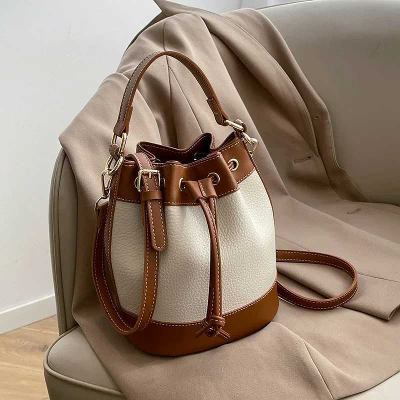 High Quality Bucket Bag Wens Fiable Shoder Bag Crossbody Bag Korean Style New 2025 Elegant Single Strap Bag D251014
