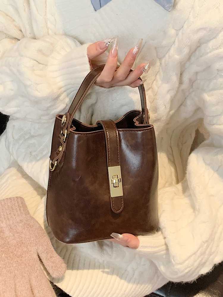 Faiable Small Crossbody Bag for Work And Outings Versatile Cact Handbag Casual round Cylinder Soft PU Leather Bag D251014
