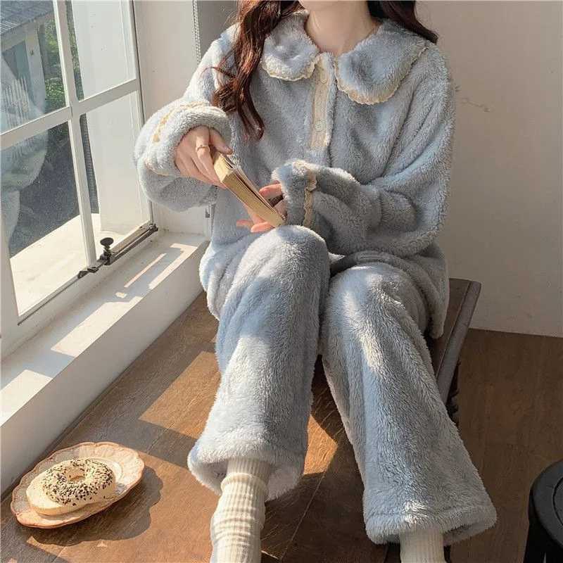 Winter New Womens PrincessStyle Doll Collar Pajamas for Girls and Students Simple and Loose Thickened Plush Warm Home Wear Y251013