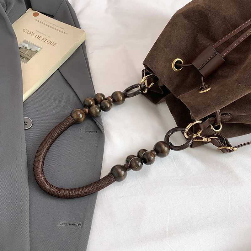 Autumn Winter Shoder Crossbody Bags Faux Suede Drstring Bucket Bags Vintage Cmute Handbag Designer Luxury Underarm Pouch D251014