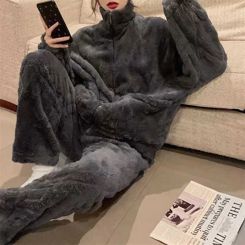 Thicken Flannel Turtleneck 2PCS Pajamas Set Autumn Winter Female Sleepwear Trouser Suits Loose Casual Warm Coral Fleece Homewear Y251013