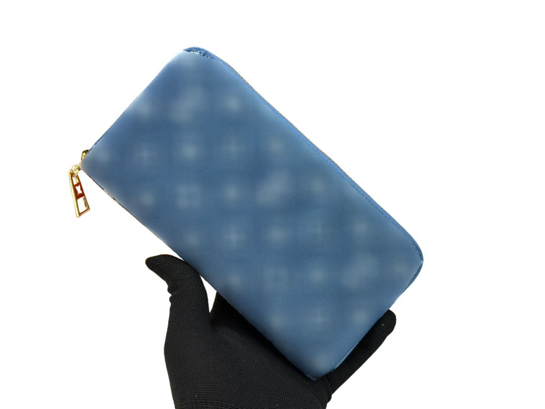 Sophisticated Pocket Organizer - Durable Genuine Leather Compact Wallet