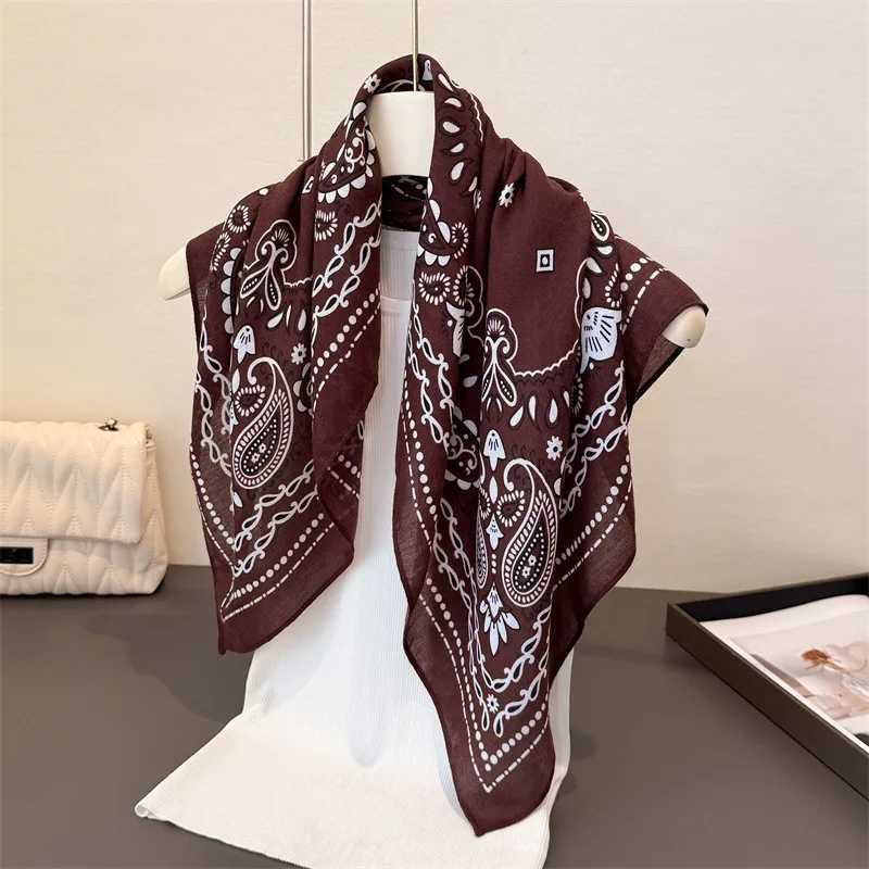 Luxury Cashew Square Scarf For Women Soft 7070cm Neck Scarf Shawl Warp Elegant Neckerchief Bandanas Paisley Print Hijab Q251014