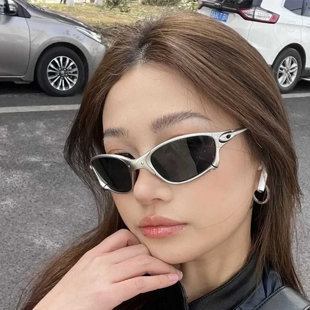 1Pair of UV400 Cycling Sunglasses Goggles Fashion Y2K Cyberpunk Gradient Sun Glasses for Outdoor Sports UV Protection Eyewear XJ251014