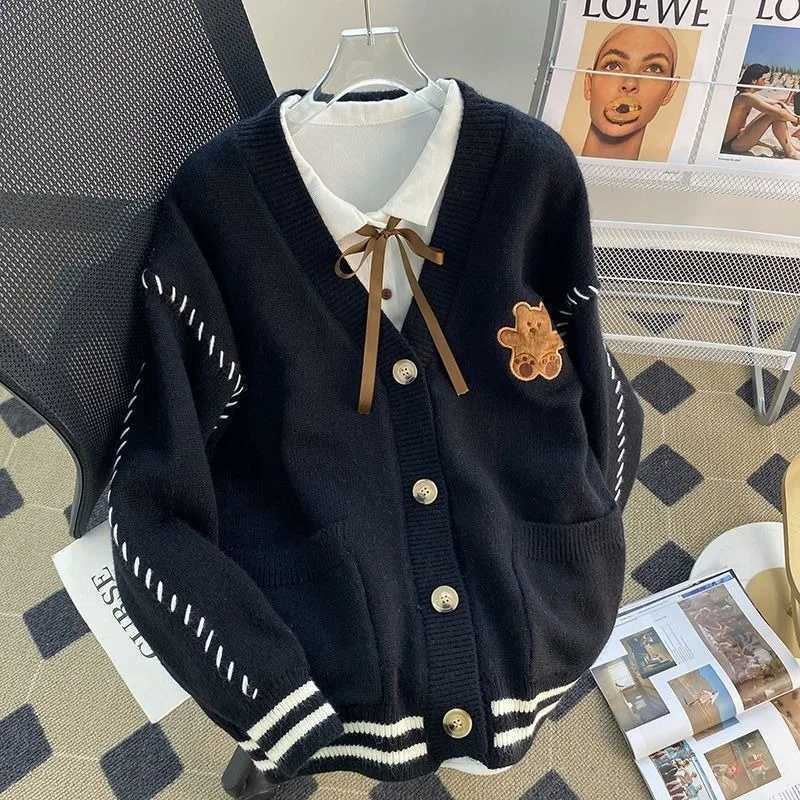 Cartoon Bear Stiers Female 2024 Autumn New Preppy Style Loose Sweet Poet Knitted Longsved Sweater Cardigan Top W251014