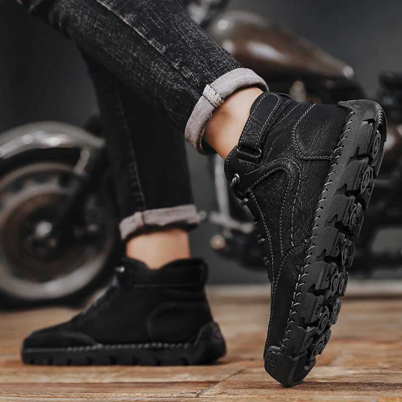 Mens Handstitched Boots Plussize Casual Shoes Comfortable Soft Ankle Boots Outdoor Nonslip Wear Boots C251014
