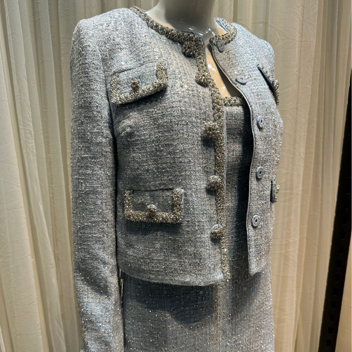 2025 Designer Jacket Autumn/Winter New Top High End Luxury Style Early design Spring Re Embroidered Round Neck Floral Knitted Jacket