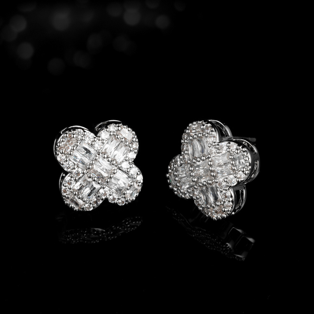 Ultra-shiny full-zircon micro-set flower stud earrings - new light luxury high-end four-leaf clover style earrings, a best-selling accessory ddmytues