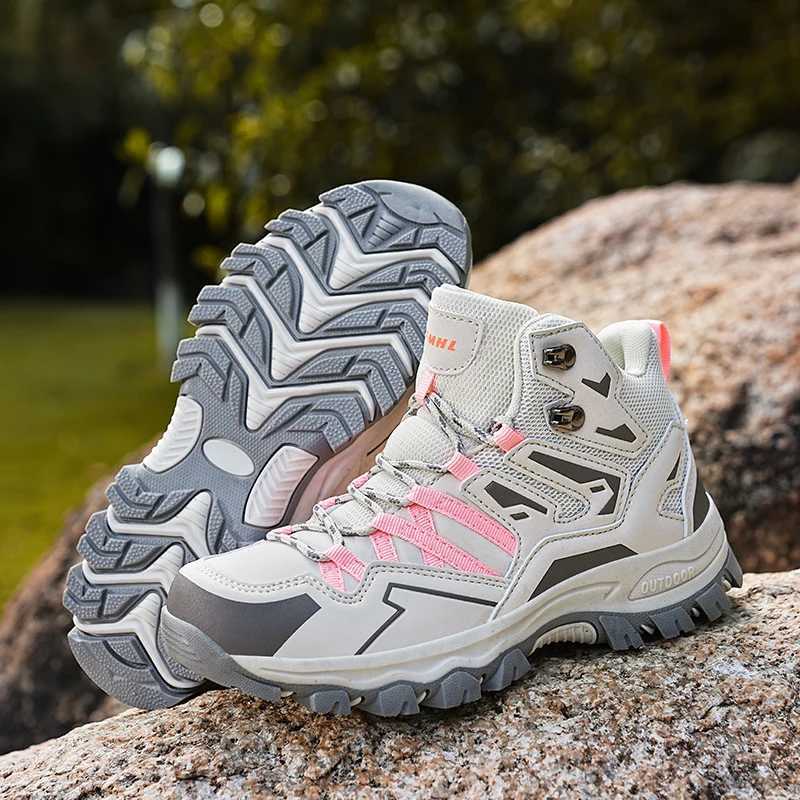 Ladies Climbing Shoes 2025 New Comfort Sneakers Unisex Camping Boots Durable Thick Bottom Anti Slip Walking Hiking Shoes C251014