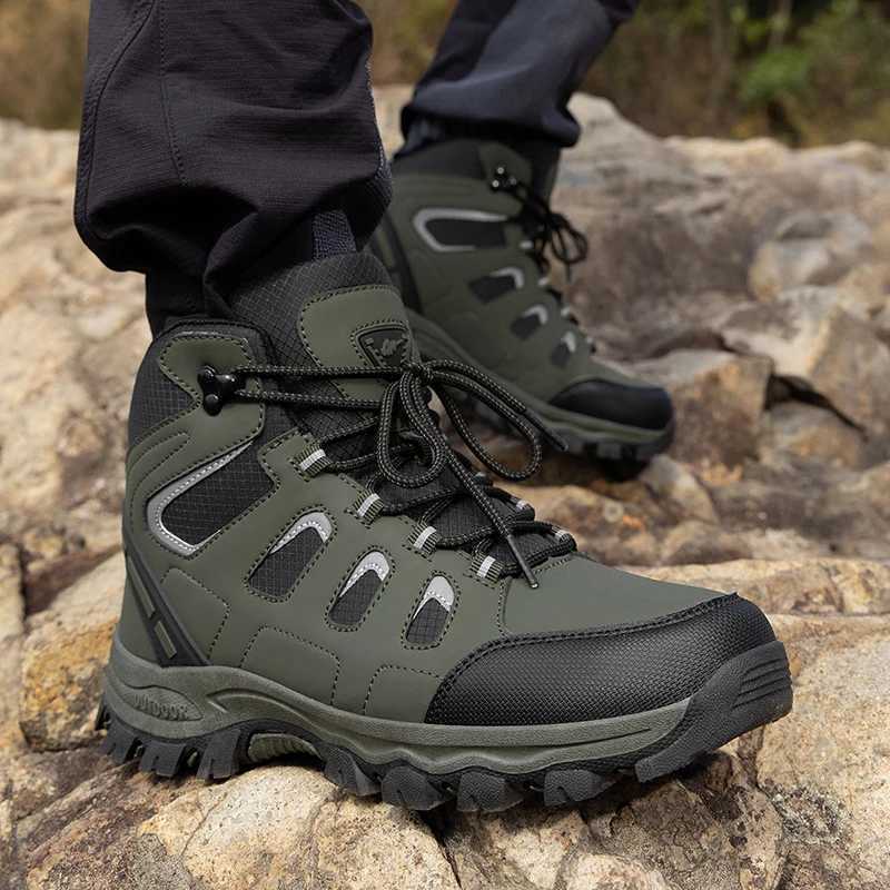Man Hiking Shoes Leather Non Slip Lace Up Couple Winter Warm Work Boots High Top Outdoor Wearresistant Walking Climbing Boots C251014