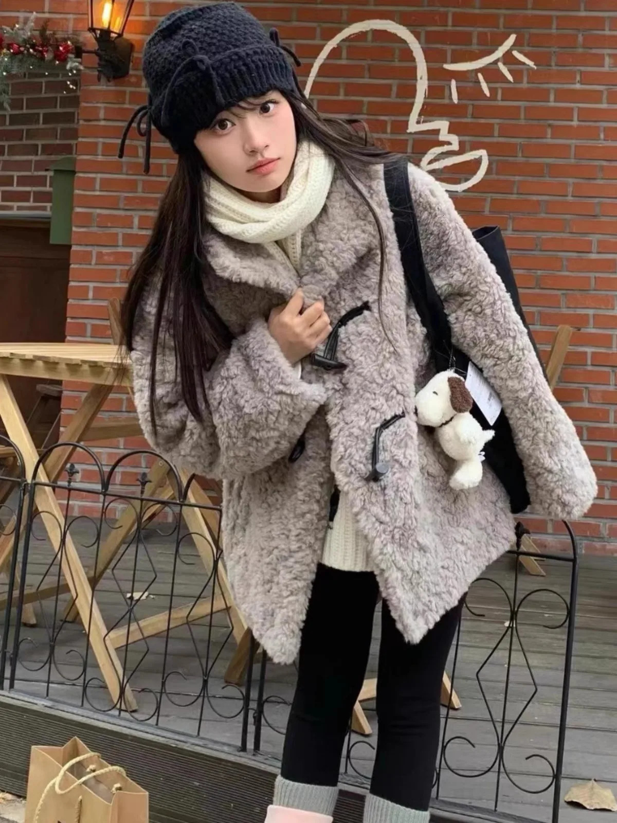 Autumn Winter Sle Stand Collar Buttoned Lamb Fur Jaet mid Length Leather Fur Inteated Warm Top for Women Commute Sle 251011