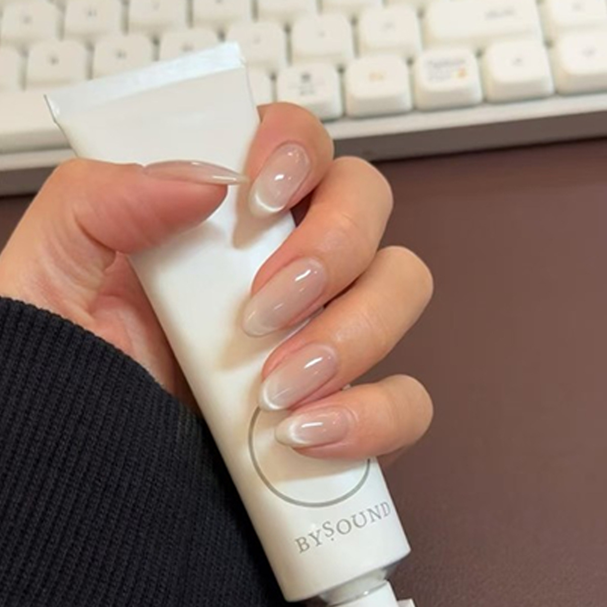 Press-On Nails - Cat Eye Design, Elegant & Minimalist, Skin-Tone Enhancing, Removable Fake Nail Tips with Luxury Finish Handcrafted