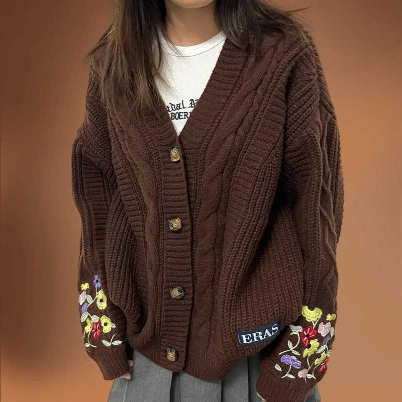 Fashion Eras Oversized Cardigan Women Vintage Dark Coee Flower Embroidery Sweater Y2k Vne Fall Winter Knitted Cardigan W251014