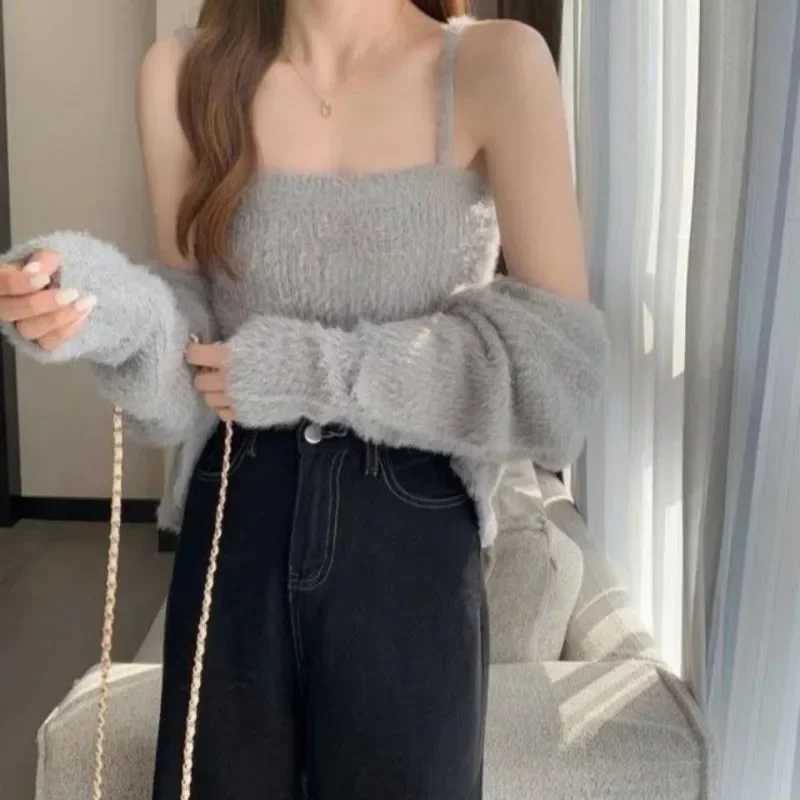 Spring Autumn New 2pc Cardigans V Sets Women Knitted Sveless Sexy Camisole Fashion Casual Female Stretch Cardigan Coat W251014