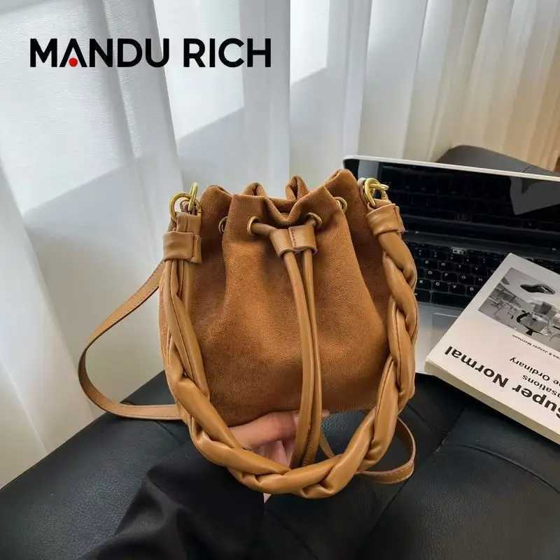 2025 New Deerskin Veet Leopard Print Small Package New Fallwinter Fi Handbag Drstring Bucket Bag Crossbody Bag D251014