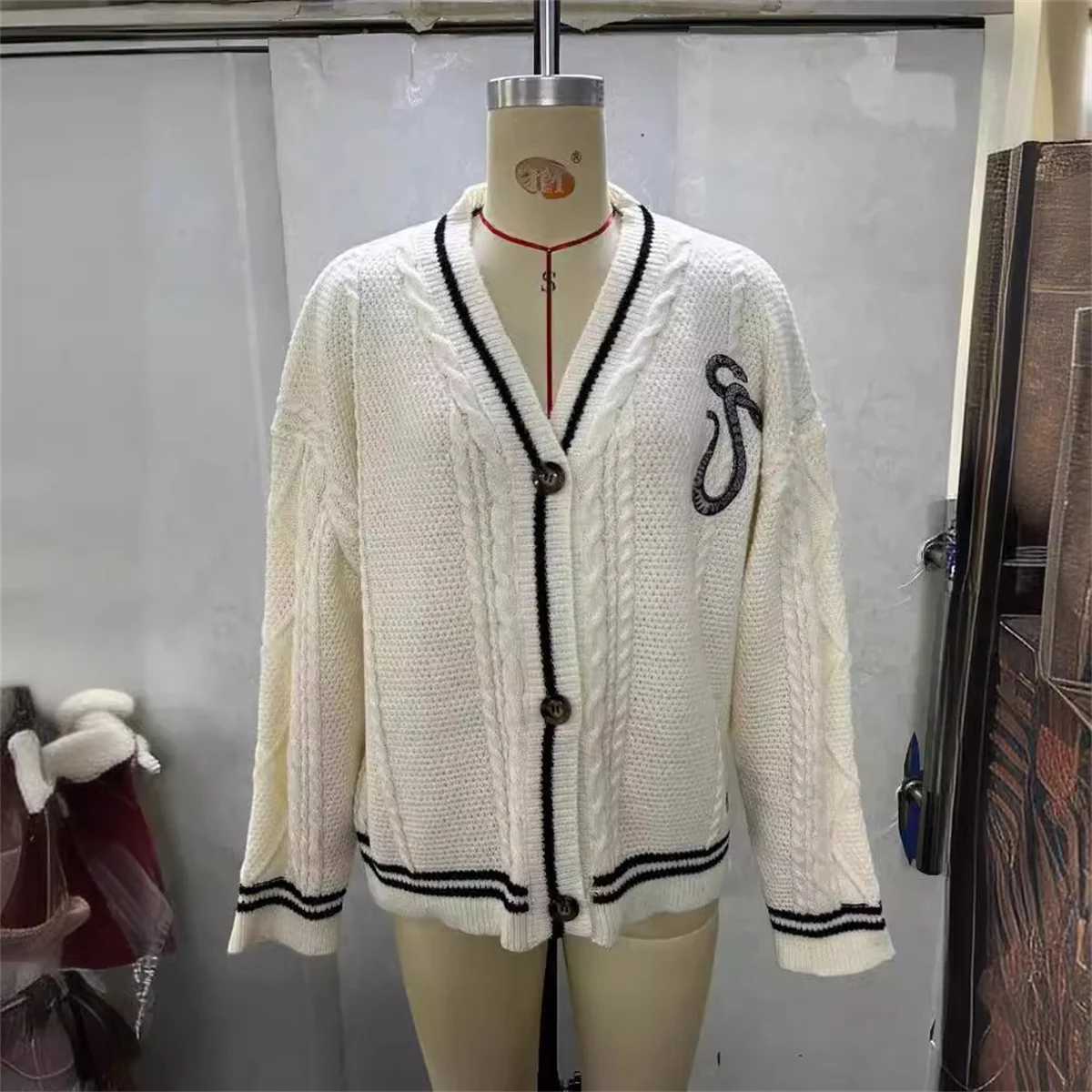 Bla Cute Lantern Sve Knitted Cardigan Embroidered Button Down Cable Knit Sweater Women Autumn Winter Vintage Vne Outfit W251014