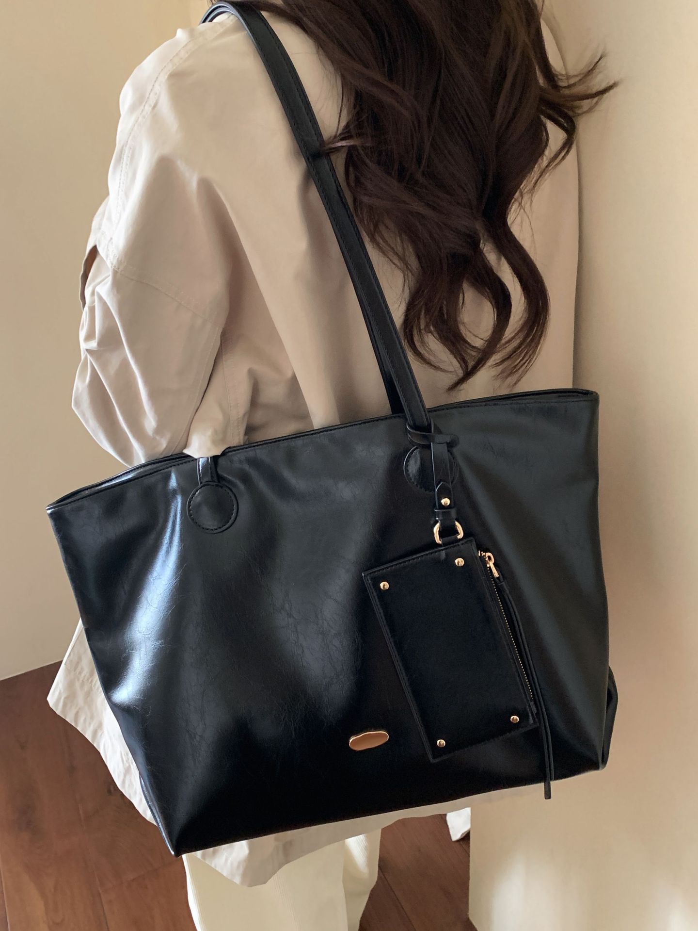 Large Capacity Handbag for Women Summer New Korean Version Simple Single Shoulder Underarm Bag Casual Commuter Tote Bag Shoulder bag tote bag