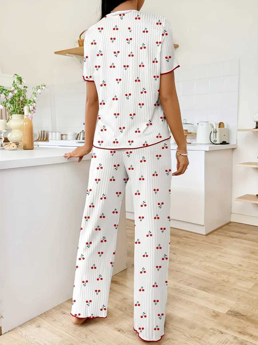 Women Sleepwear Autumn Winter Warm Pajamas Set Heart Print Tops and Trouses 2 Piece Sets Comfortable LoungewearT251014