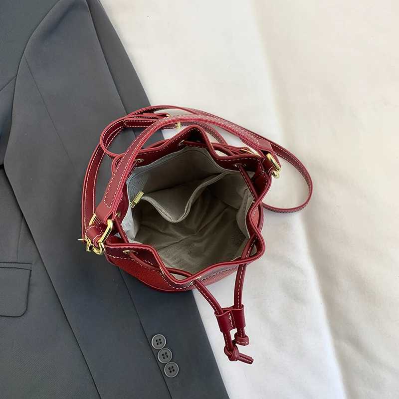 Trendy Versatile Wens PU Leather Bucket Bag Fi Single Shoder Crossbody Bag Simple Casual Cmuting Storage Bags D251014