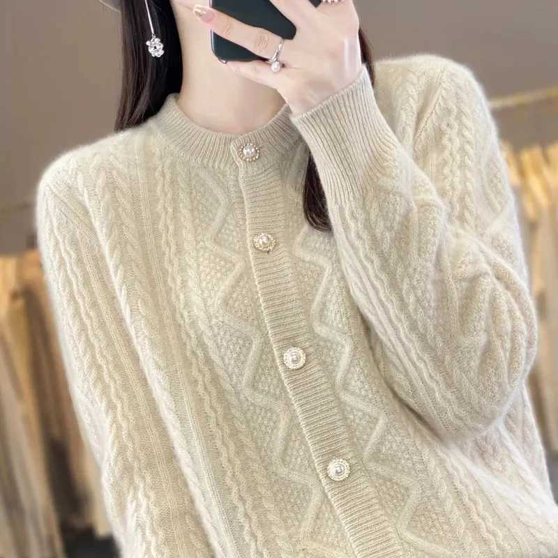 HighQuality Sweater Womens New i Round Ne Knitwear Coat Ladies Autumn Winter 2025Twist Loose Cardigan Jaet Female Tops W251014
