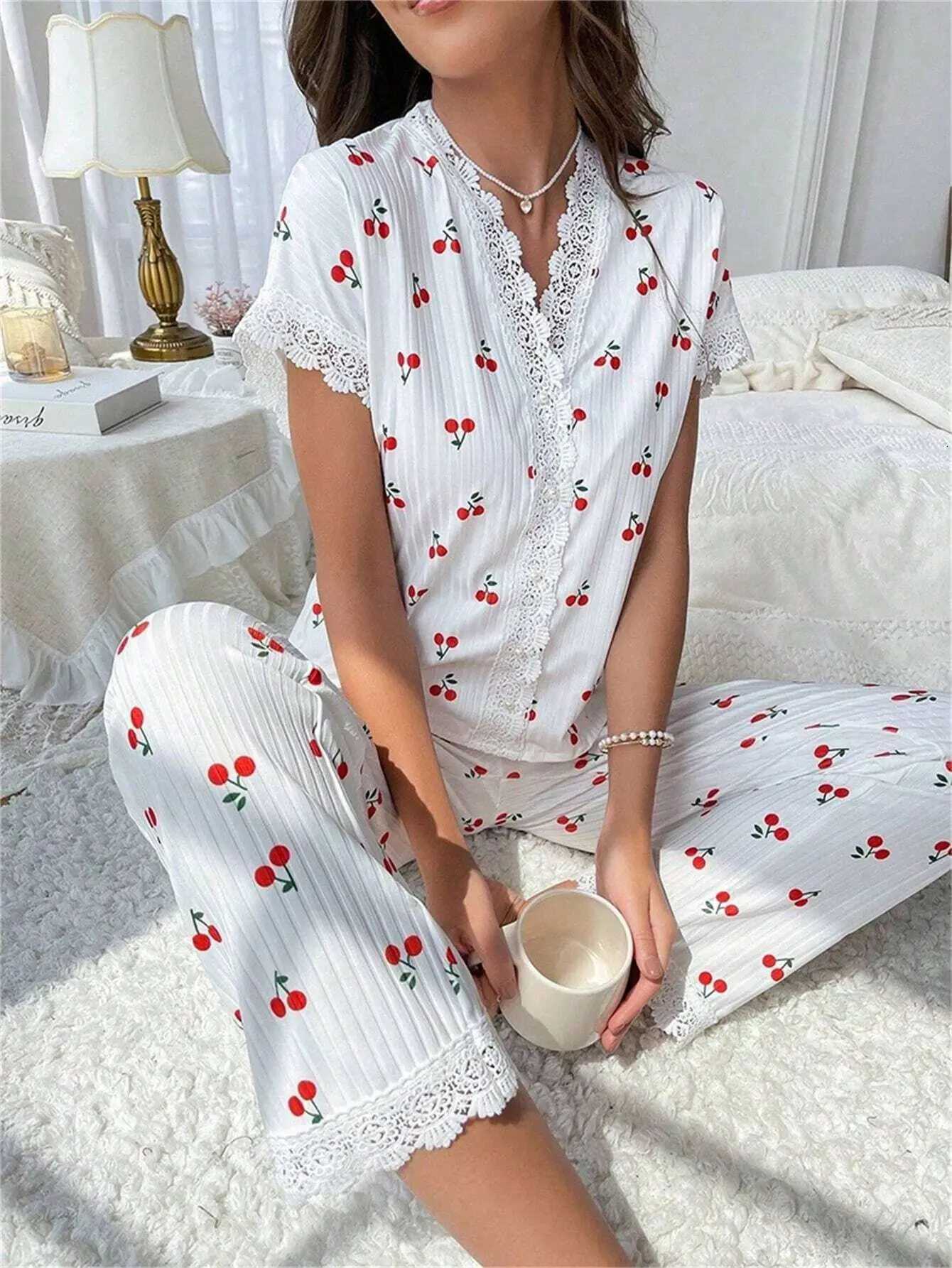 New hotselling womens home clothes cherry print watersoluble embroidered lace shortsleeved trousers for outdoor pajamasT251014