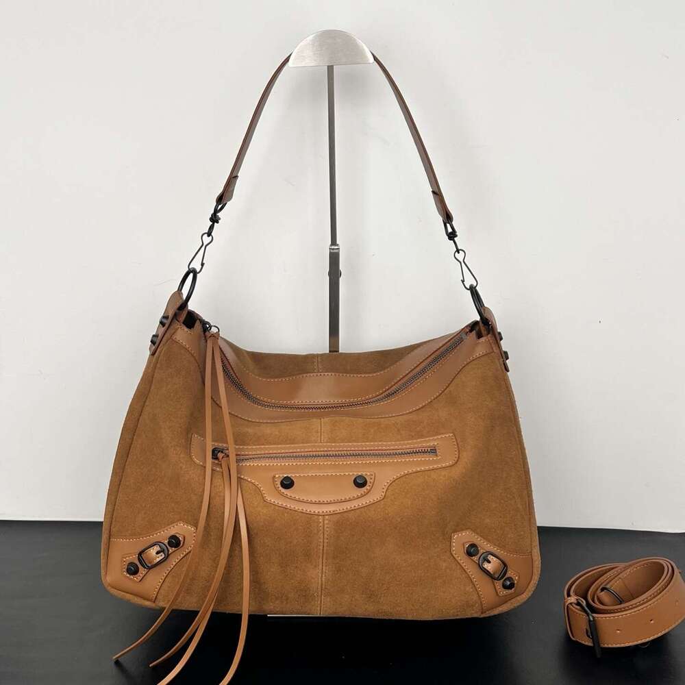 Luxury bag Autumn Winter New Motorcycle Niche Design Suede Underarm Large Capacity Genuine Leather Women s Bag Trendy