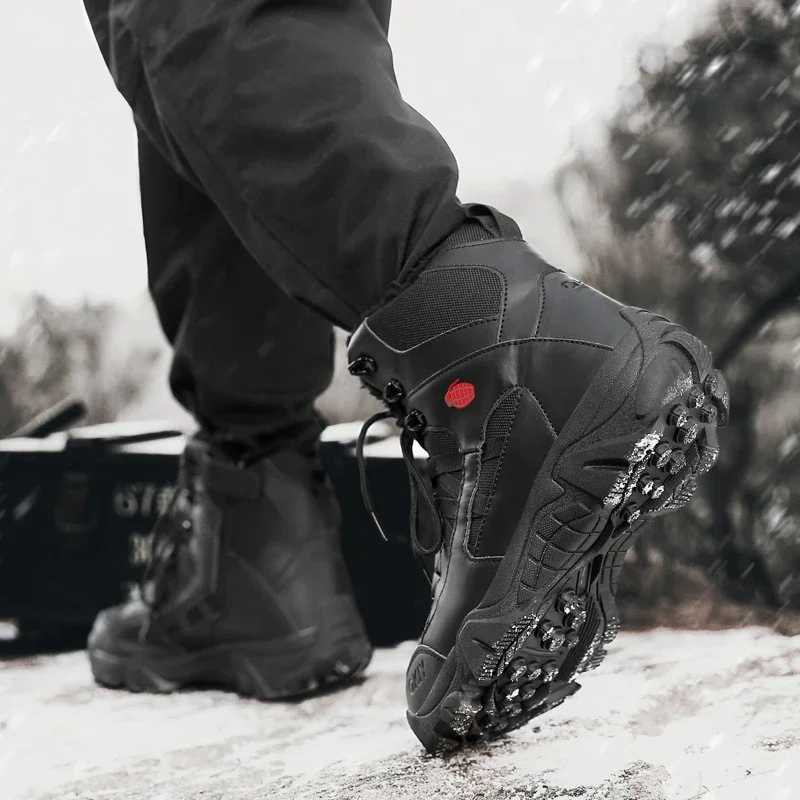Hiking Shoes Men Boots Hightop Zipper Keep Warm Thicksoled Casual Ankle Boots Men Outdoor Flat Antislip Sports Shoes Men C251014