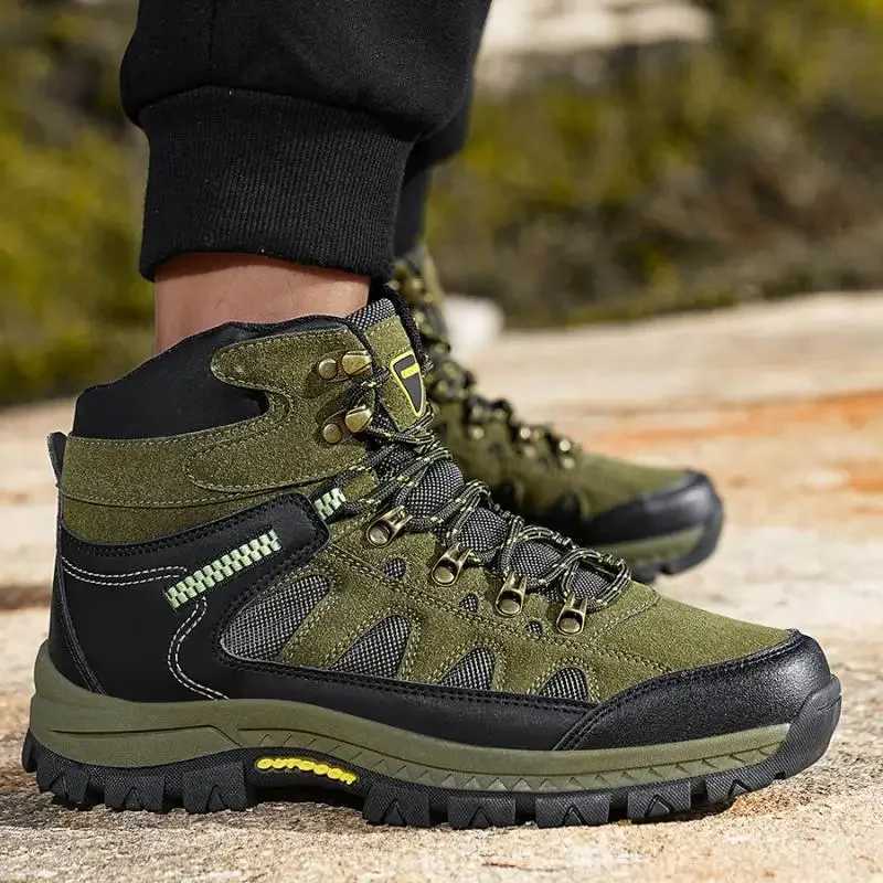 Hiking Shoes Men Boots HighTop Fashion Comfortable Durable NonSlip Sole LaceUp Camouflage Outdoor Men Shoes C251014