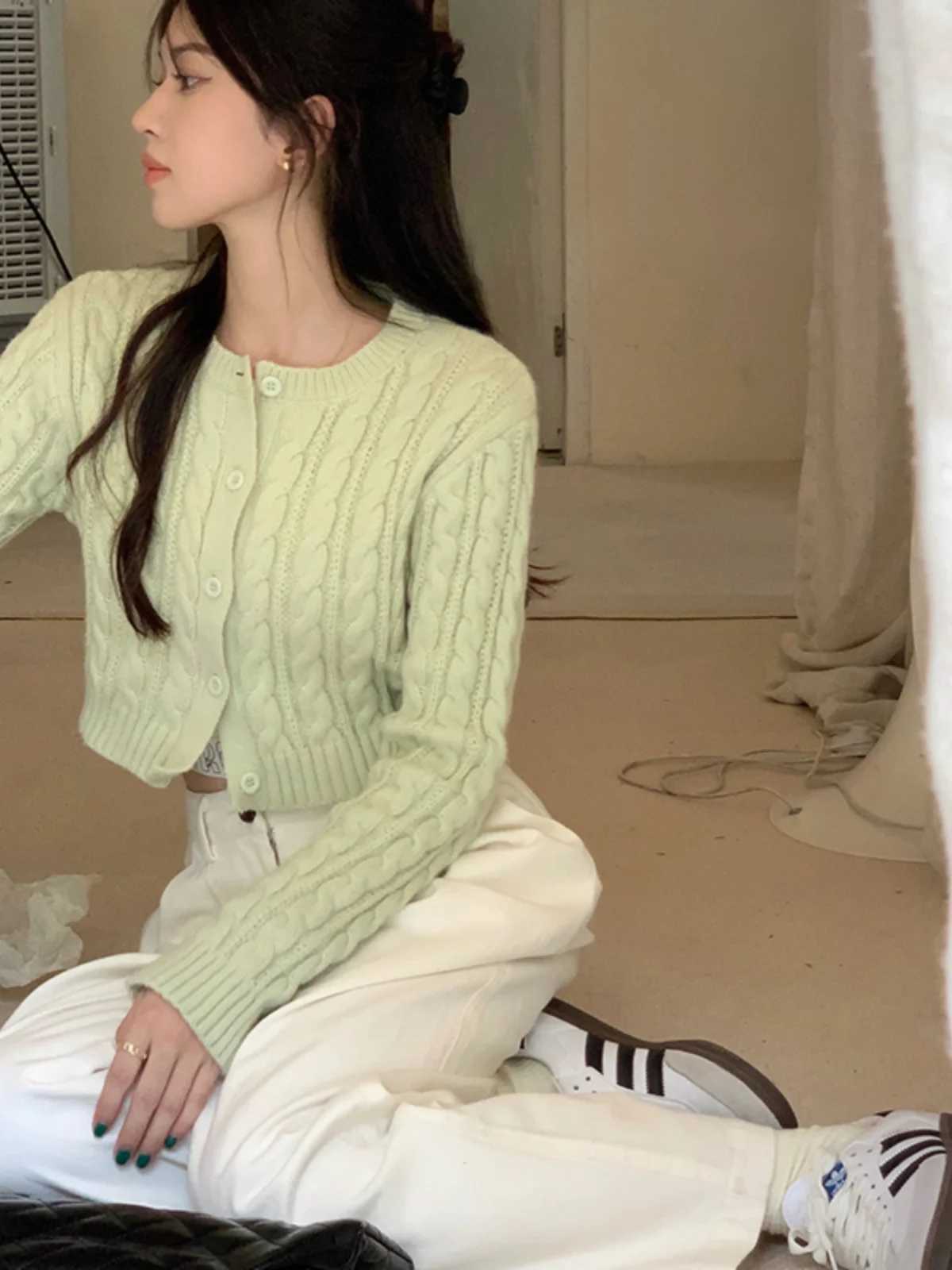 R Twisted Sweater Jaet Womens 2023 New Autumn Design Sensation Slim ort Knitted Open Cardigan Top W251014